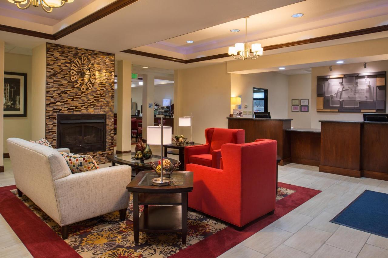 Holiday Inn Express & Suites Pittsburg By Ihg Exterior photo